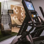 Elements Zell Am Aparthotel 4*