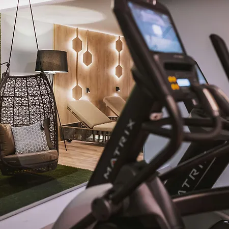 Elements Zell Am See; Bw Signature Collection Aparthotel 4*