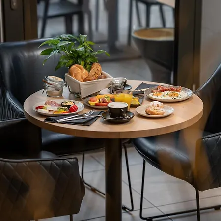 Elements Zell Am Aparthotel