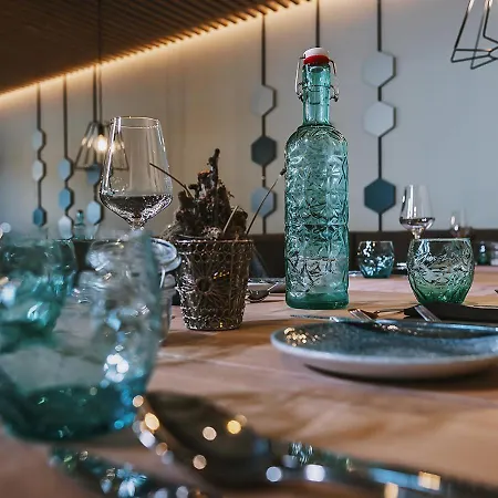 Elements Zell Am See; Bw Signature Collection 公寓式酒店 4*