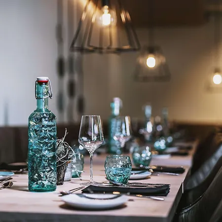 Elements Zell Am Целль-ам-Зе