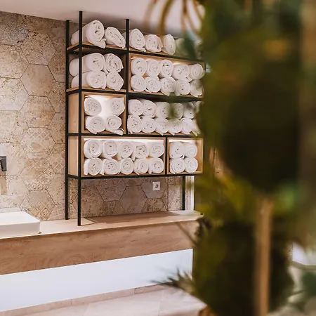 Elements Zell Am Апарт-отель