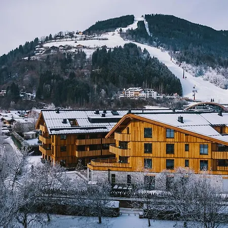 Elements Zell Am Апарт-отель Целль-ам-Зе