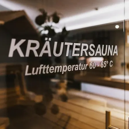 Elements Zell Am Апарт-отель